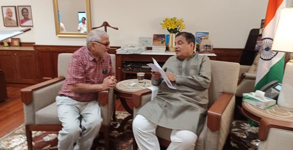 Dr. Gandhi-Nitin Gadkari