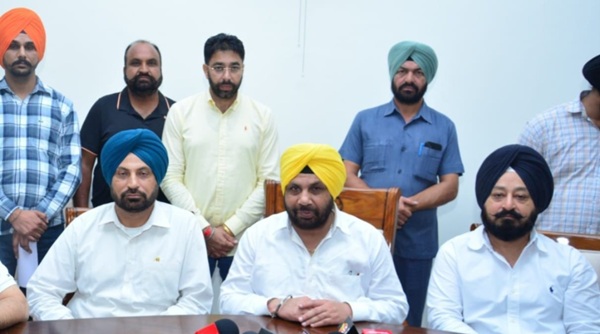 Electricity employees