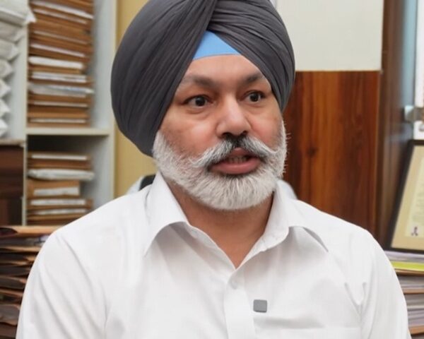 Advocate of Pathanamajra
