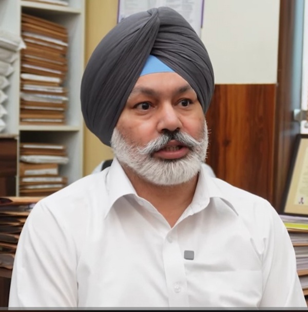 Advocate of Pathanamajra