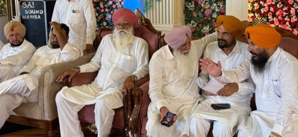 Sidhu Moosewala's father