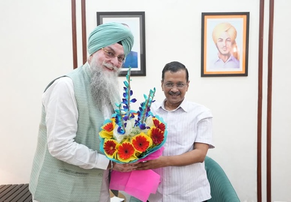 Sandhwan-Kejriwal
