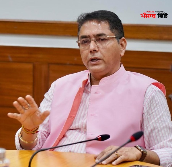 State President Aman Arora