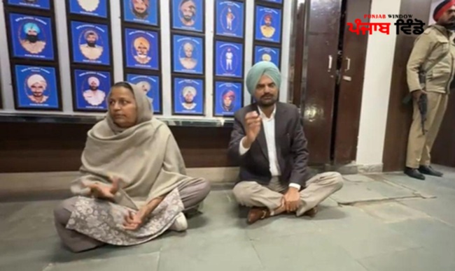 sidhu-moosewalas-parents