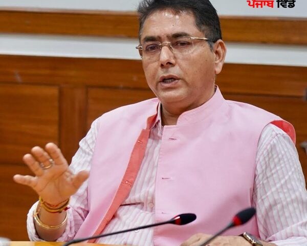 State President Aman Arora