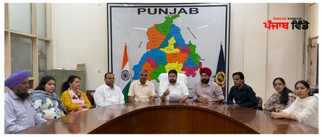 ਕਾਕੂ ਆਹਲੂਵਾਲੀਆ